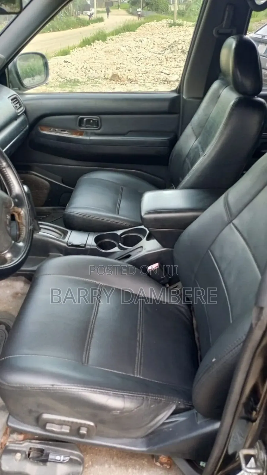 Nissan Pathfinder 2002 Black