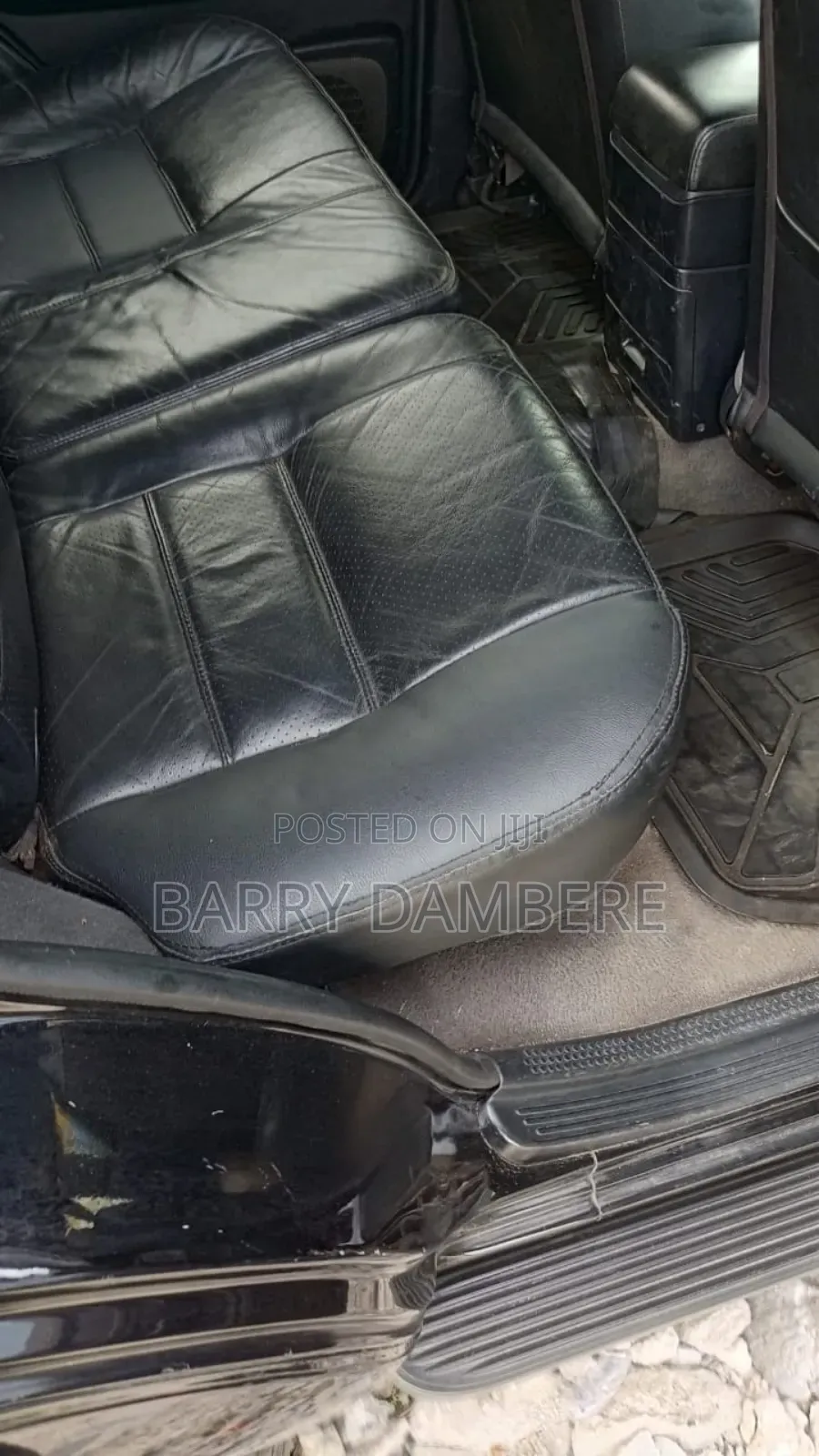 Nissan Pathfinder 2002 Black