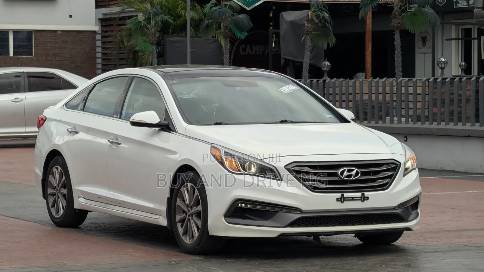Hyundai Santa Fe Limited FWD 2016 White