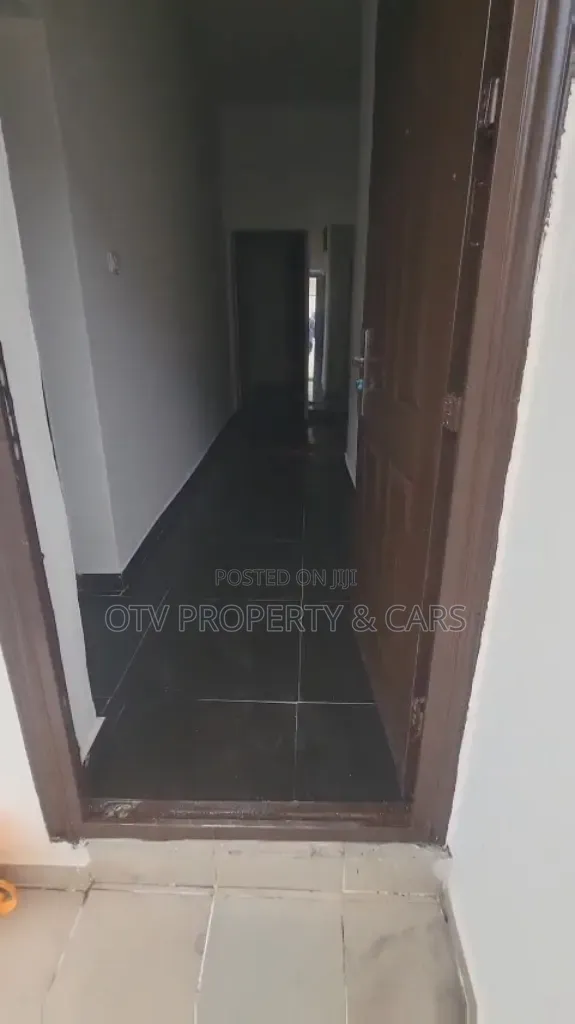 Mini Flat in Lekki Phase 1 for rent