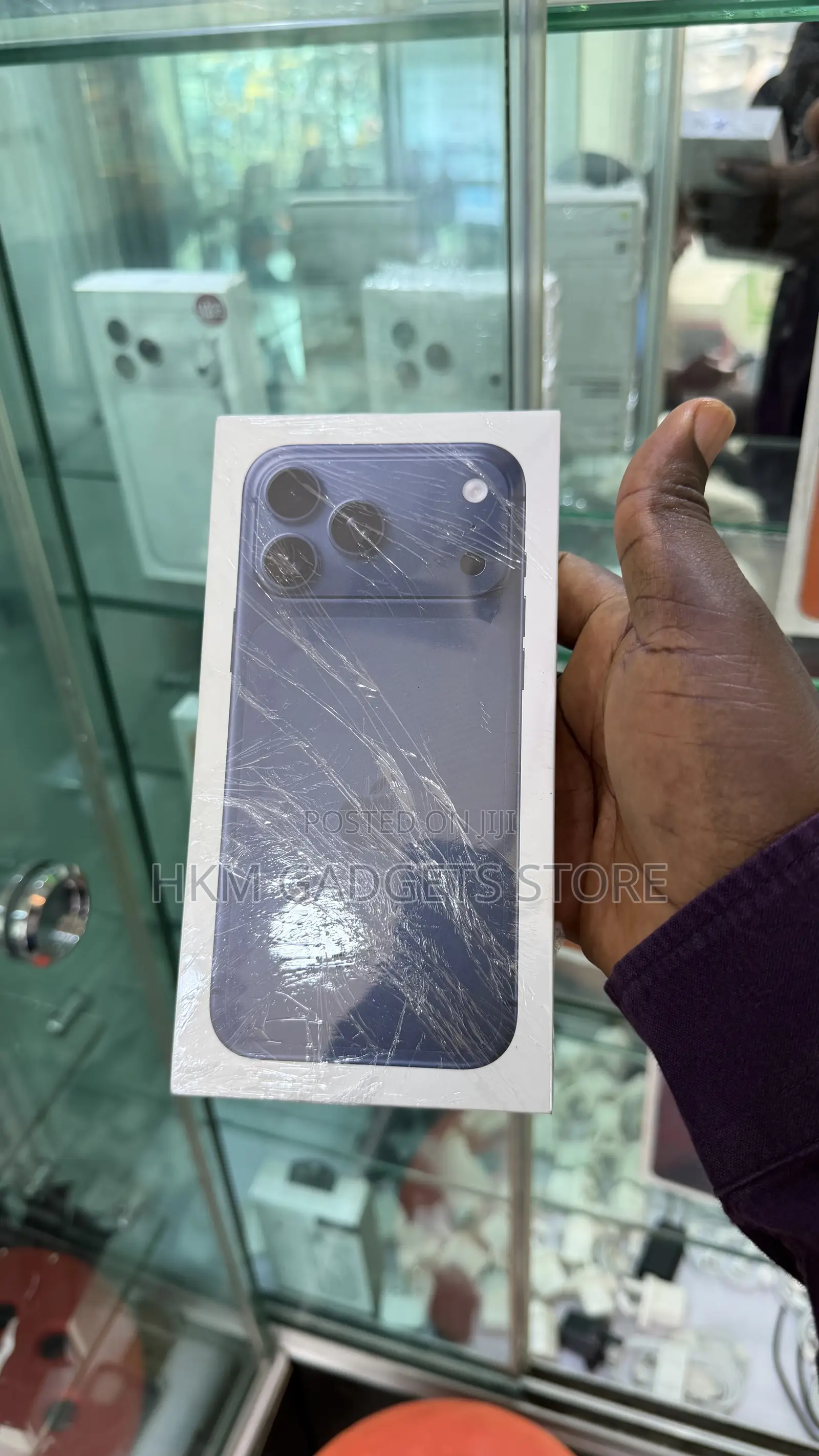 New Apple iPhone 17 Pro Max 256 GB Blue
