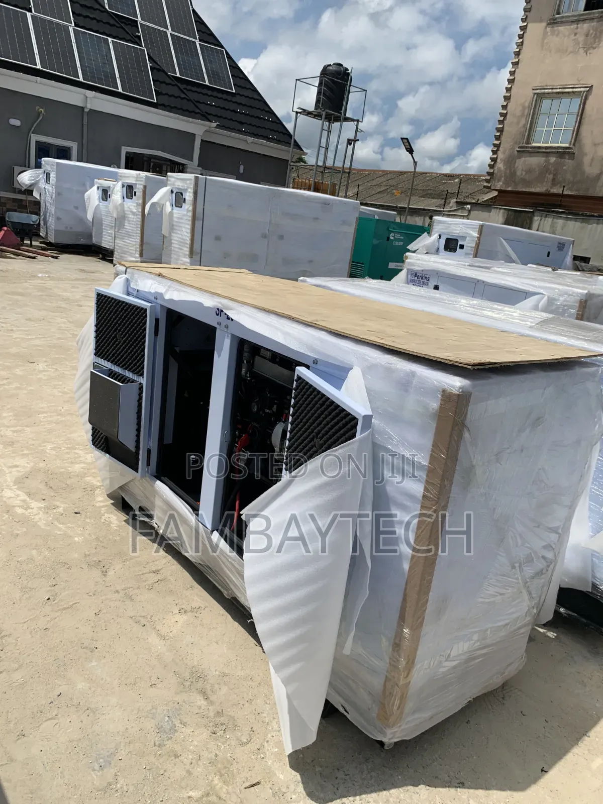 Heavy Duty Perkins Silent Generator 20kva
