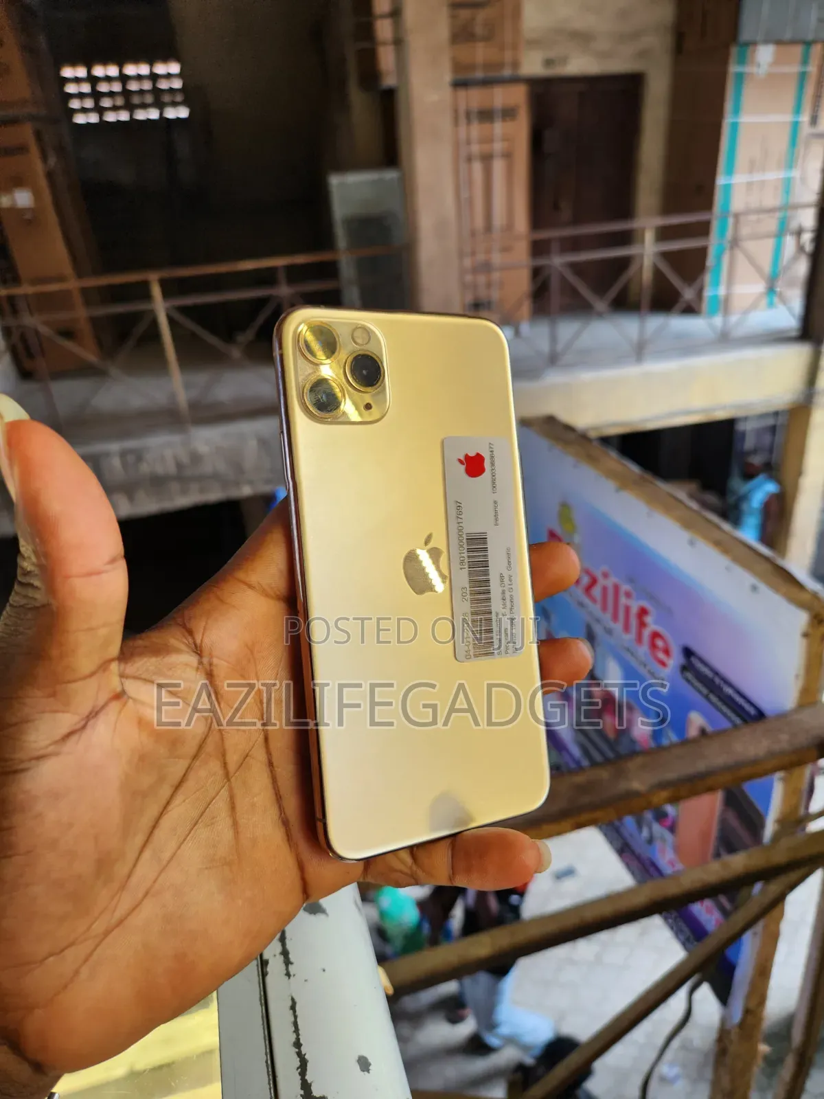 Apple iPhone 11 Pro Max 64 GB Gold