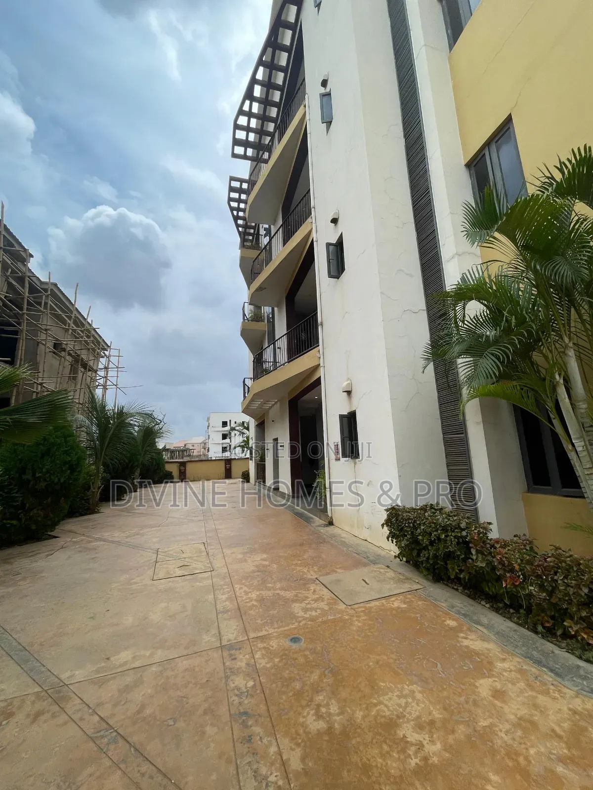 Furnished 3bdrm Block of Flats in Jahi for rent