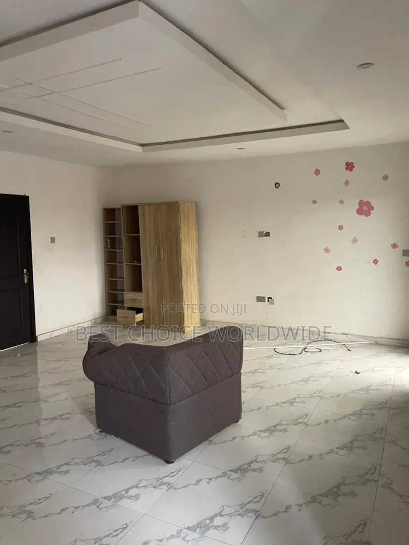 4bdrm Duplex in Kolapo Ishola Gra, Akobo for rent