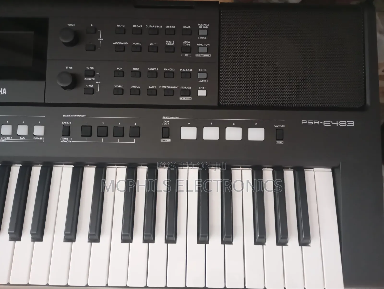 Yamaha Keyboard PSR-E483