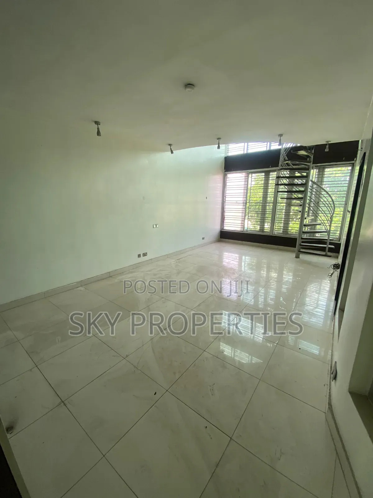 4bdrm Duplex in Remi Oluwode, Lekki Phase 1 for sale