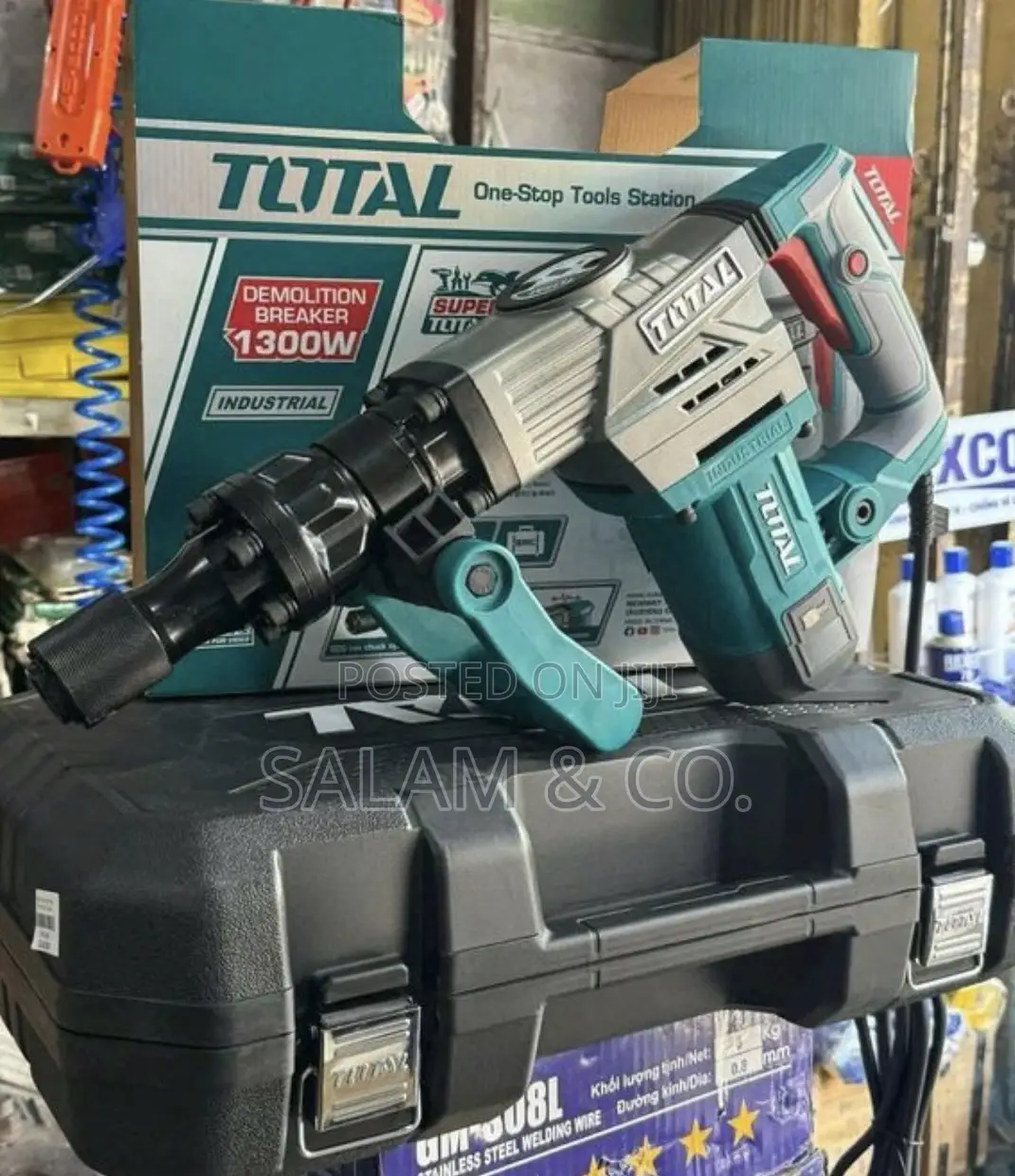 Total 1300w Industrial Demolition Breaker Hammer –Jackhammer + 2chisel