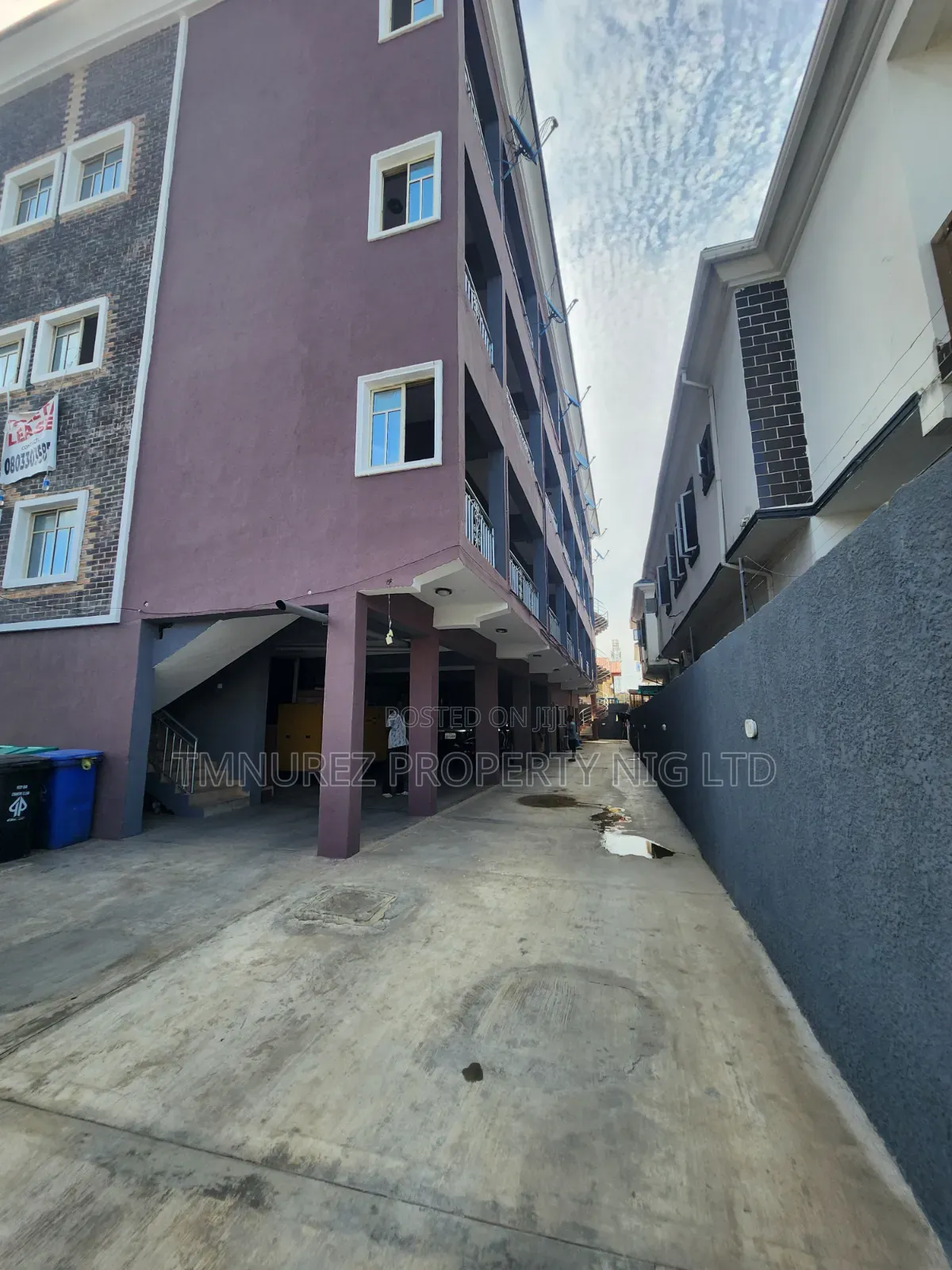 1bdrm Apartment in Chevron for rent