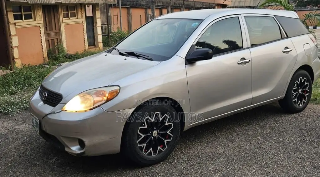 Toyota Matrix 2007 Silver