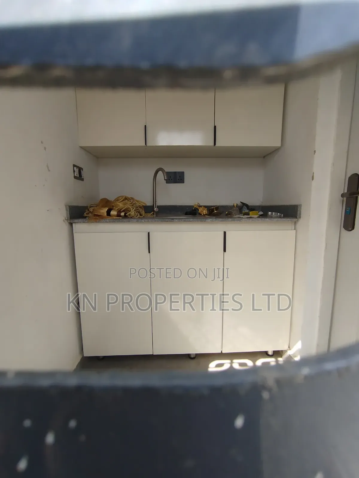 1bdrm Bedsitter in Self-Contained In, Lokogoma for rent