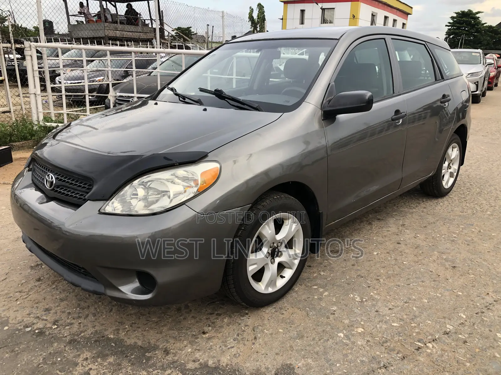 Toyota Matrix Hatchback FWD (1.8L 4cyl 5M) 2008