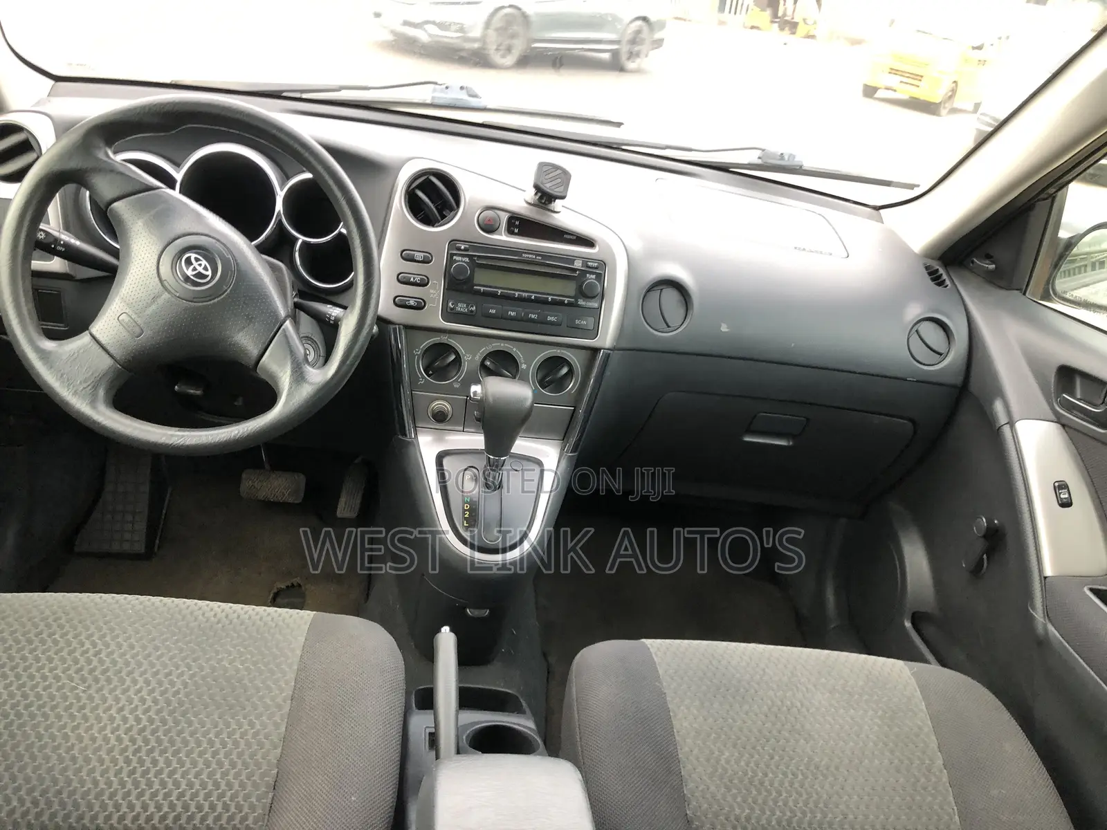 Toyota Matrix Hatchback FWD (1.8L 4cyl 5M) 2008