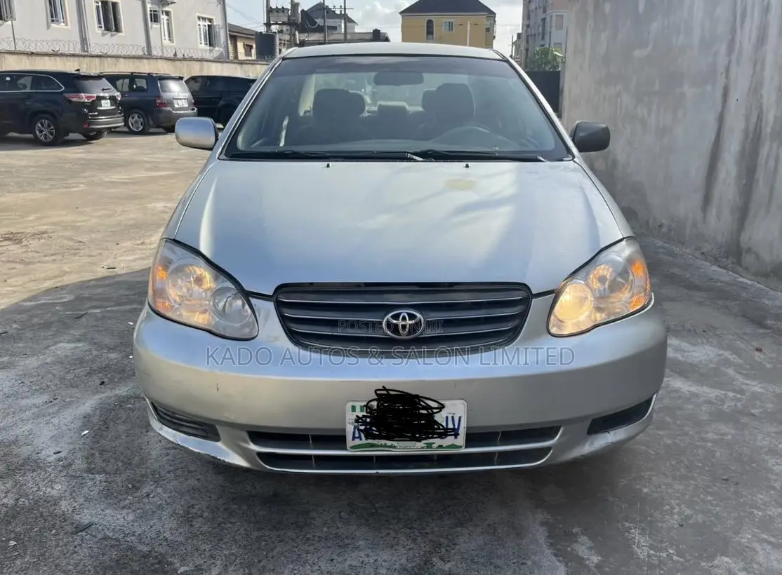 Toyota Corolla 2004 Silver