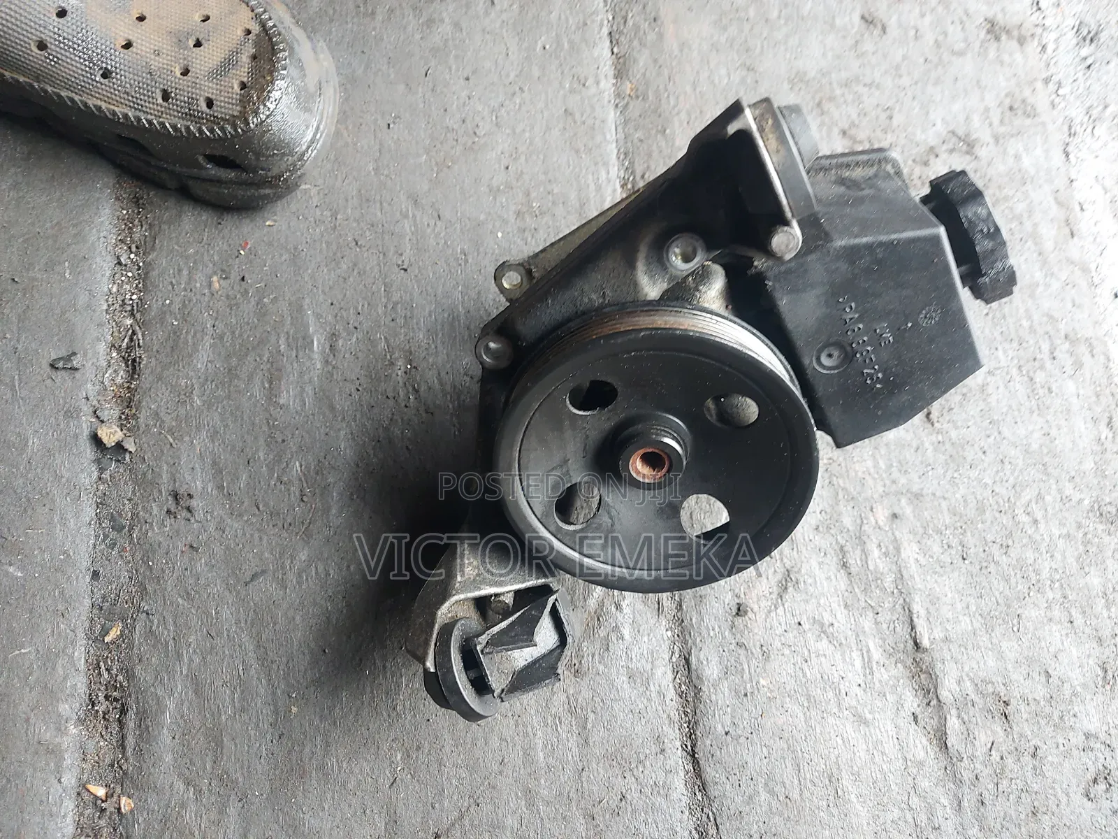 Power Steering Pump 111 Engine for Mercedes Benz C200 202 /C230 203