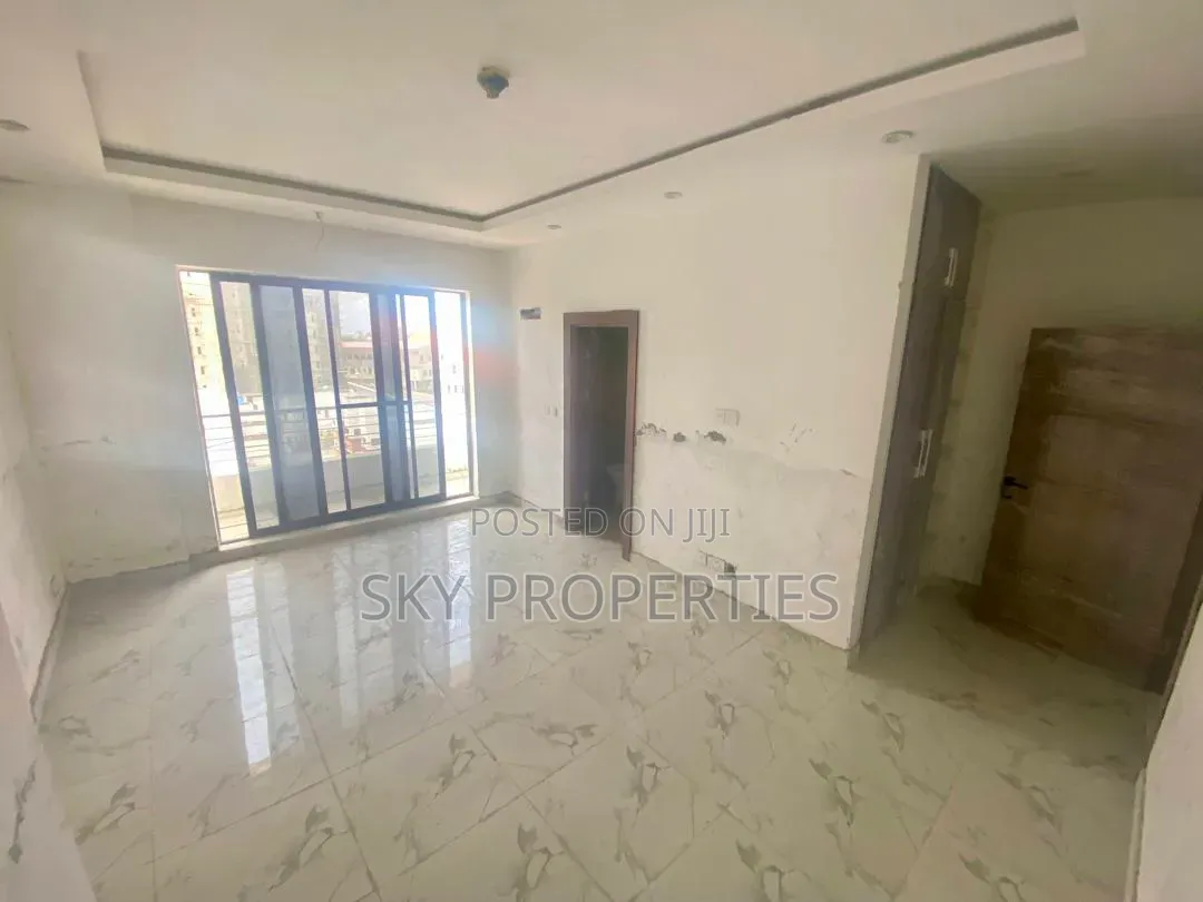 2bdrm Apartment in Periwinkle, Lekki Phase 1 for rent