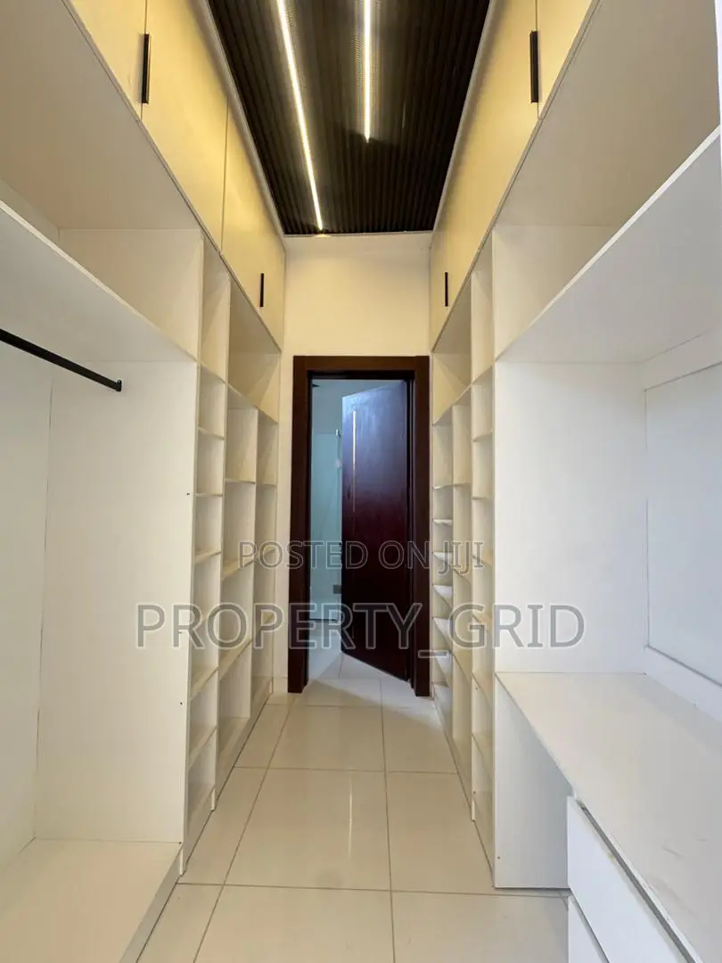 5bdrm Duplex in Ajah, Lagos for sale