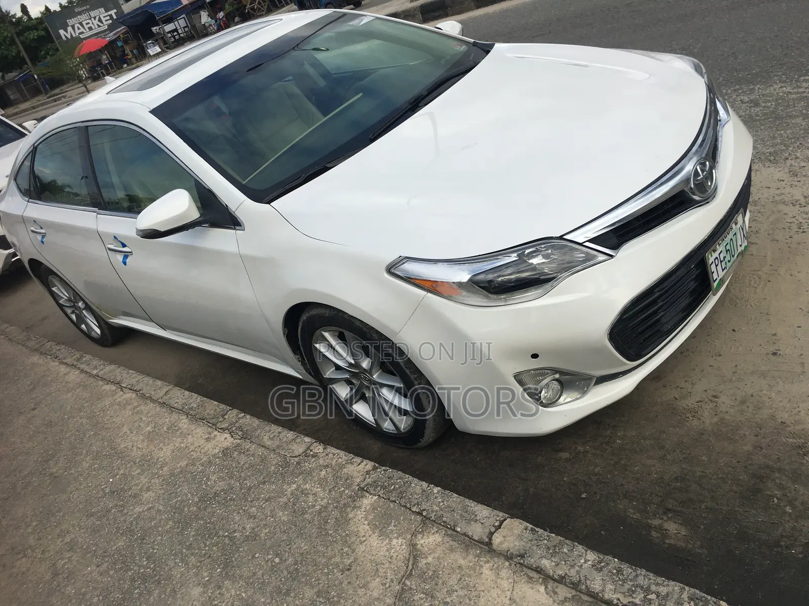 Toyota Avalon 2014 White