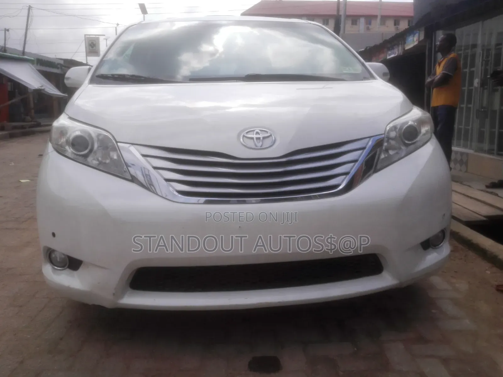 Toyota Sienna 2013 White