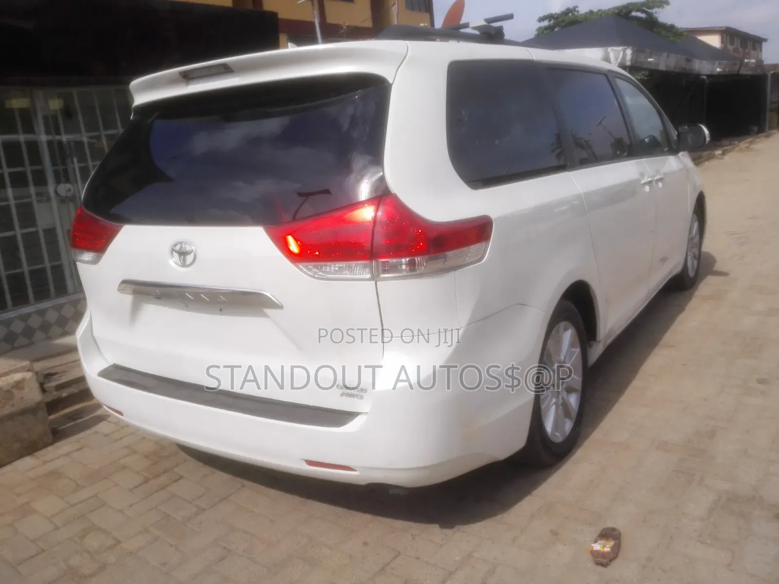 Toyota Sienna 2013 White