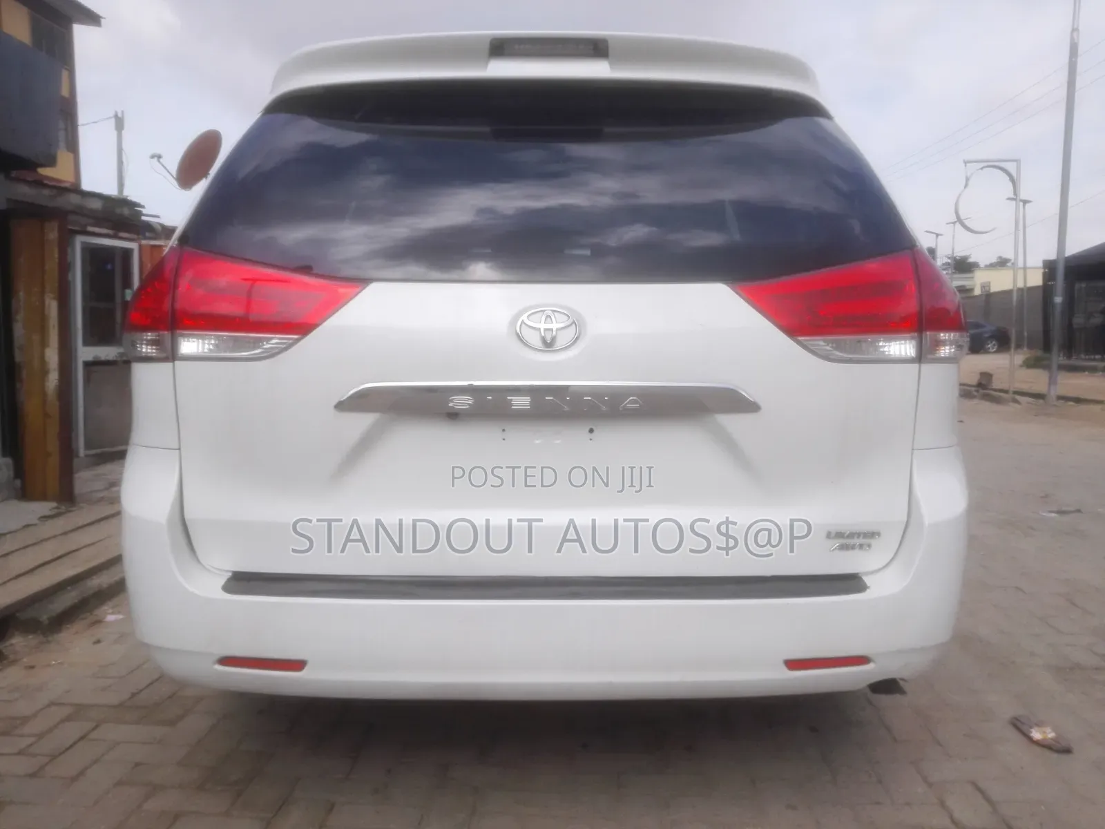 Toyota Sienna 2013 White