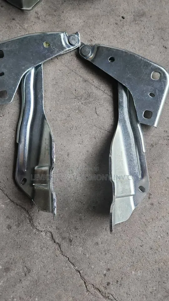 2015,2016,2017,2018,2020 Ford Edge Hood/Bonet Inches Hanger