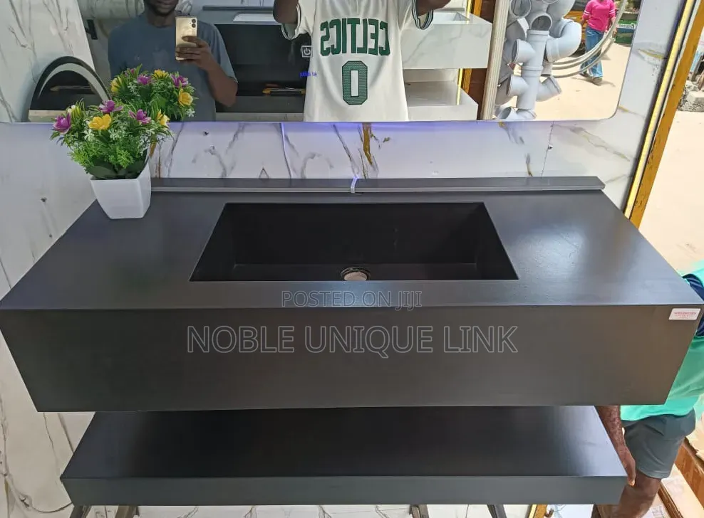 100×50 Cabinet Basin With Light