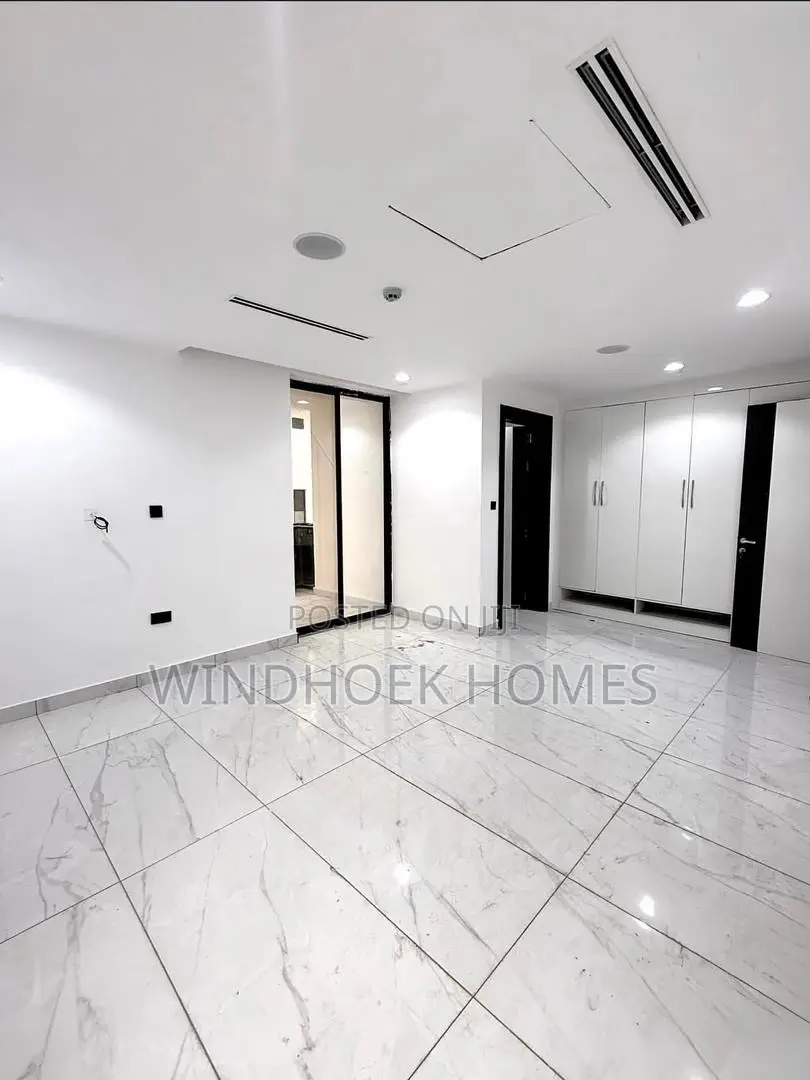 5bdrm Duplex in Guzape District for sale