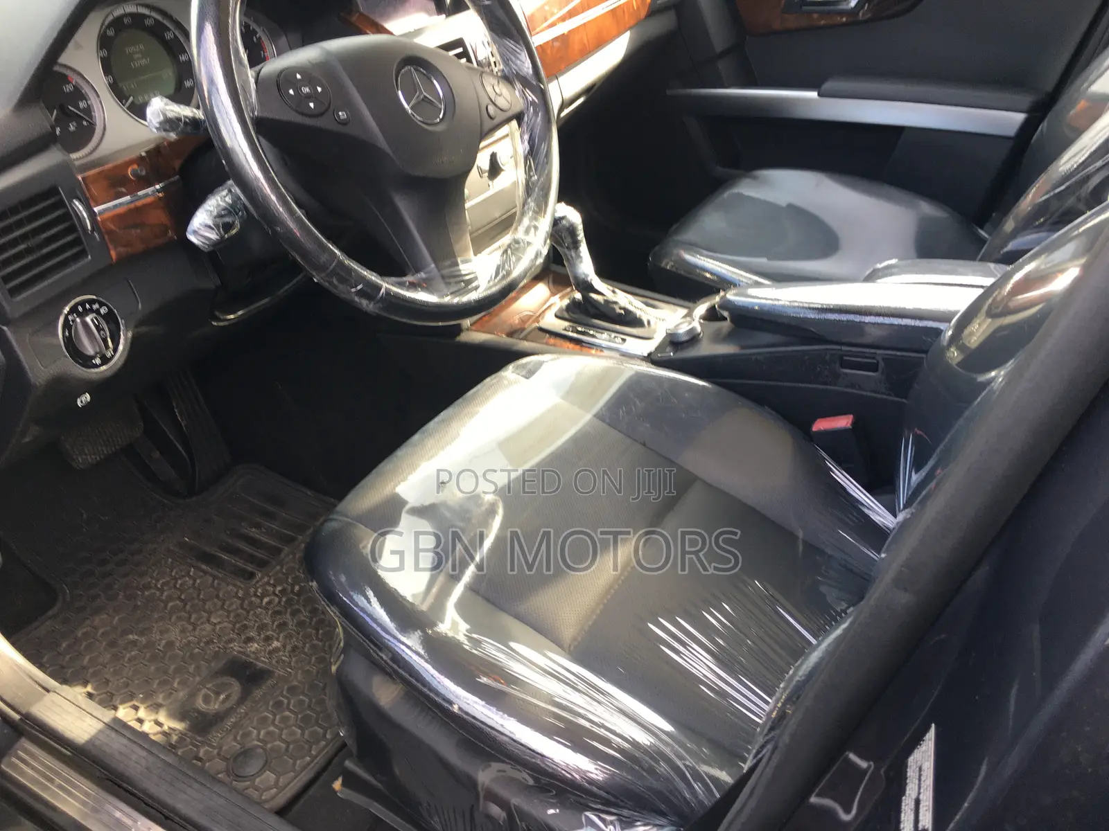 Mercedes-Benz GLK-Class 2010 Gray