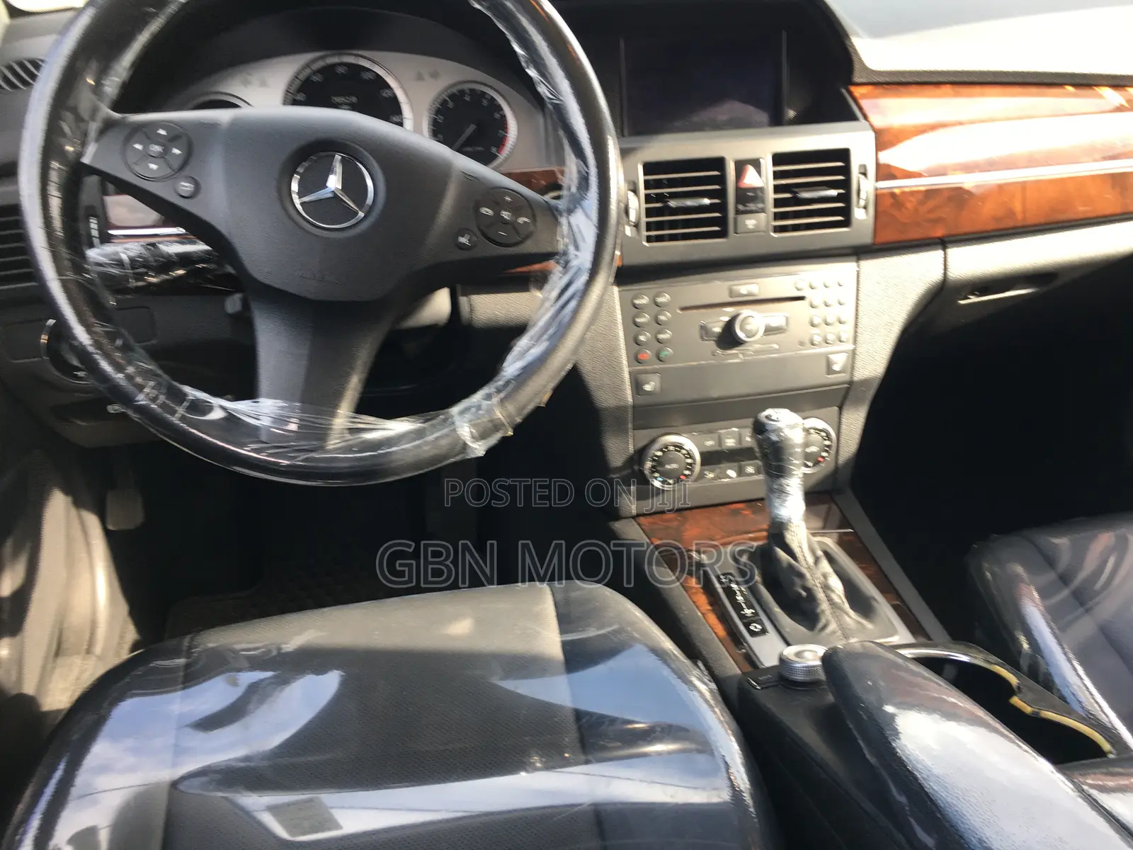 Mercedes-Benz GLK-Class 2010 Gray