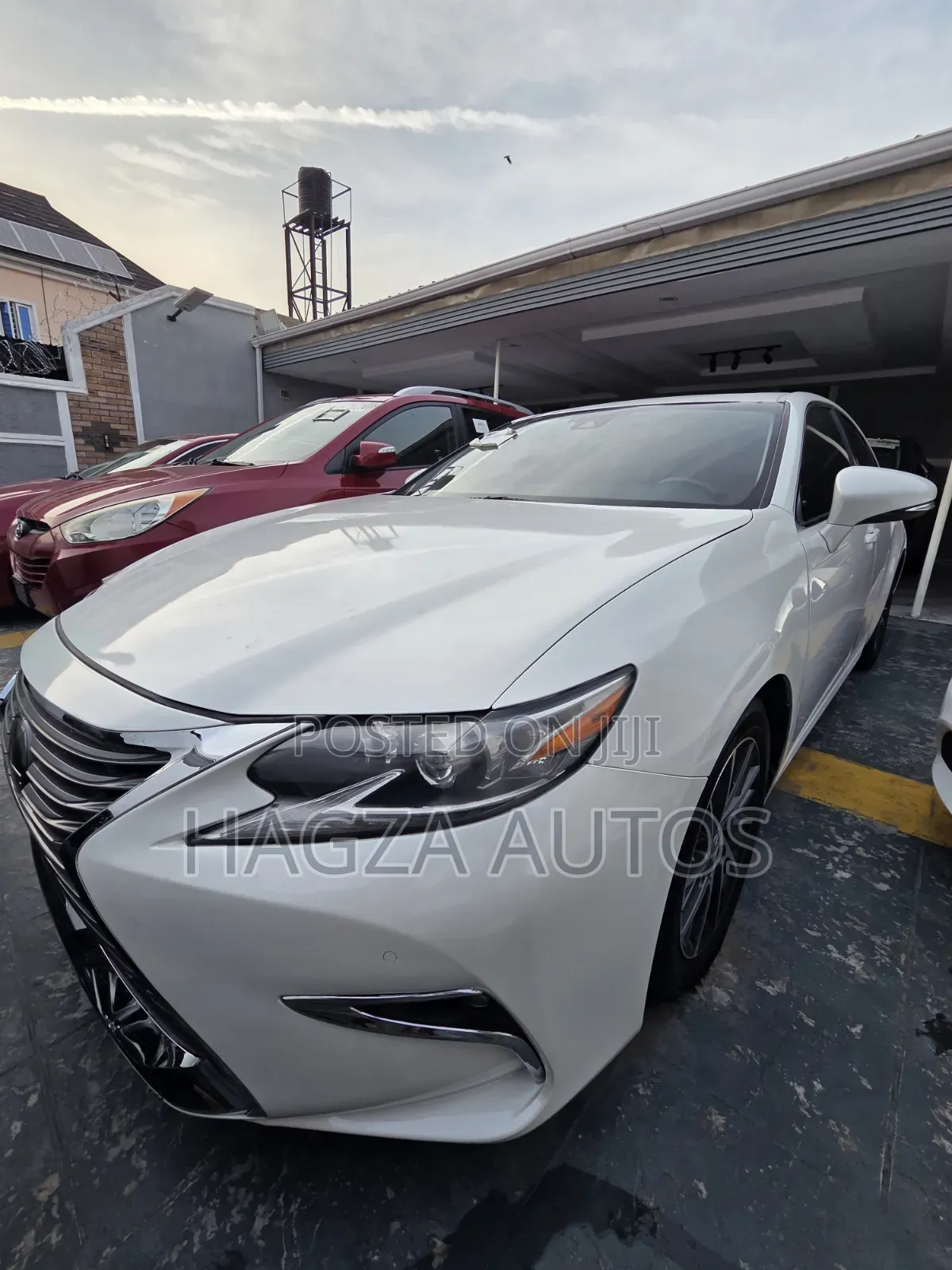 Lexus ES 350 FWD 2017 White