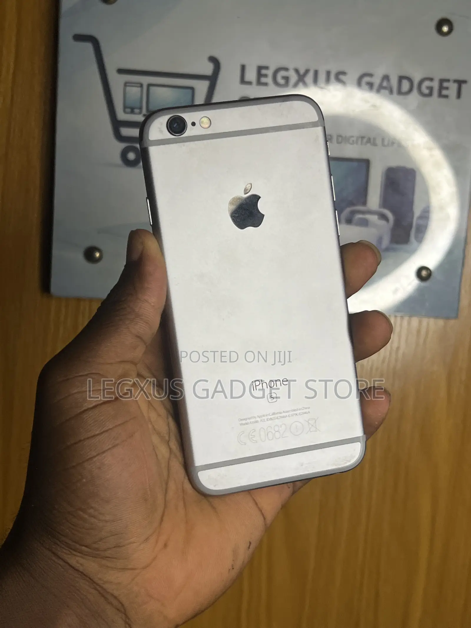 Apple iPhone 6s 16 GB Gray