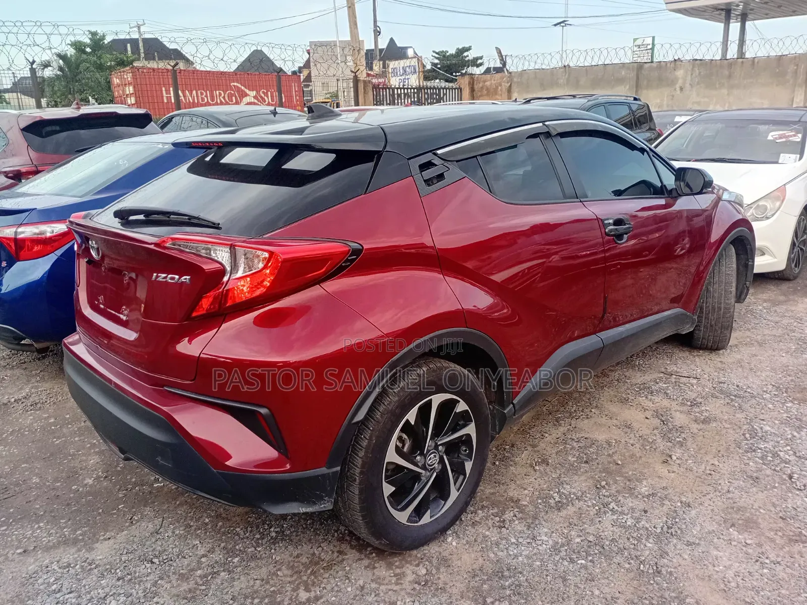 Toyota C-HR XLE FWD Sport Utility (2.0L 4cyl 2AM) 2018 Red