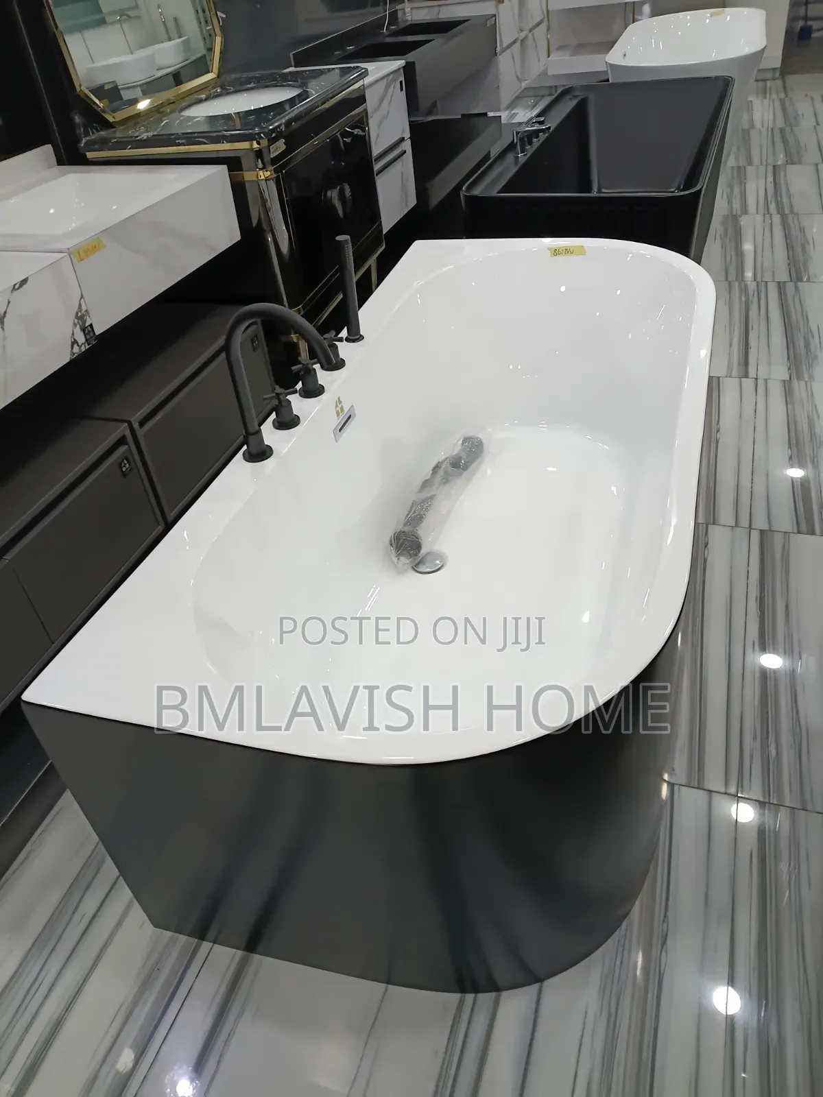 Modern Black and White and Black Acrylic Freestanding Bathtub