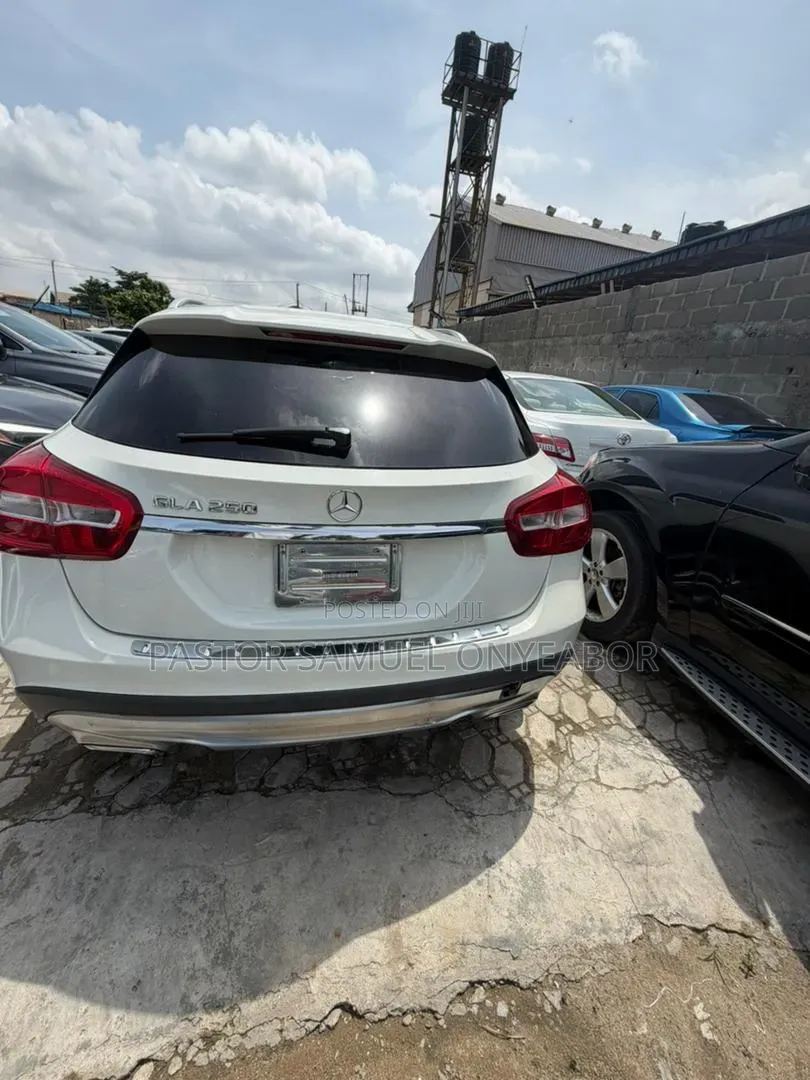 Mercedes-Benz CLA-Class CLA 250 4MATIC Sedan 2015 White