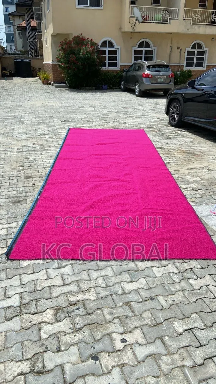 Artificial Grass 30mm Pink