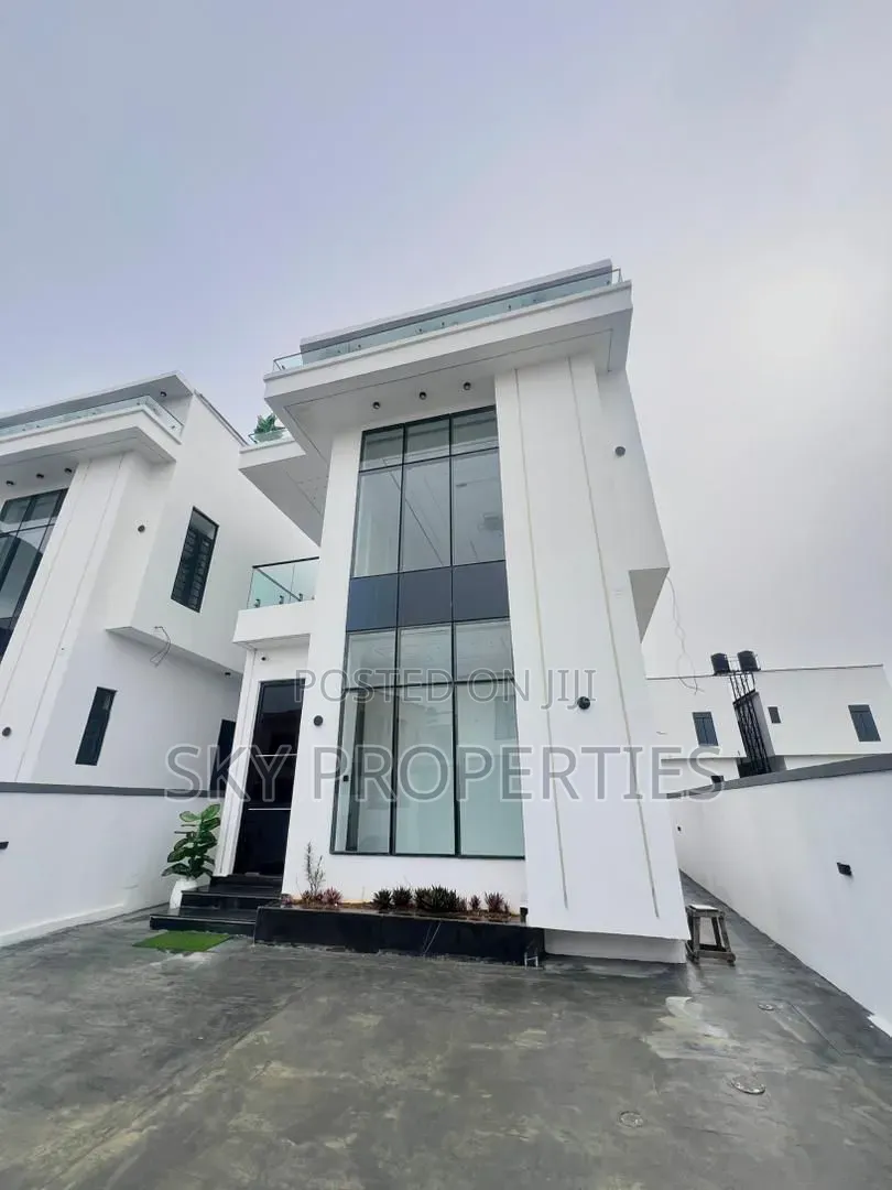 5bdrm Duplex in Vgc for sale