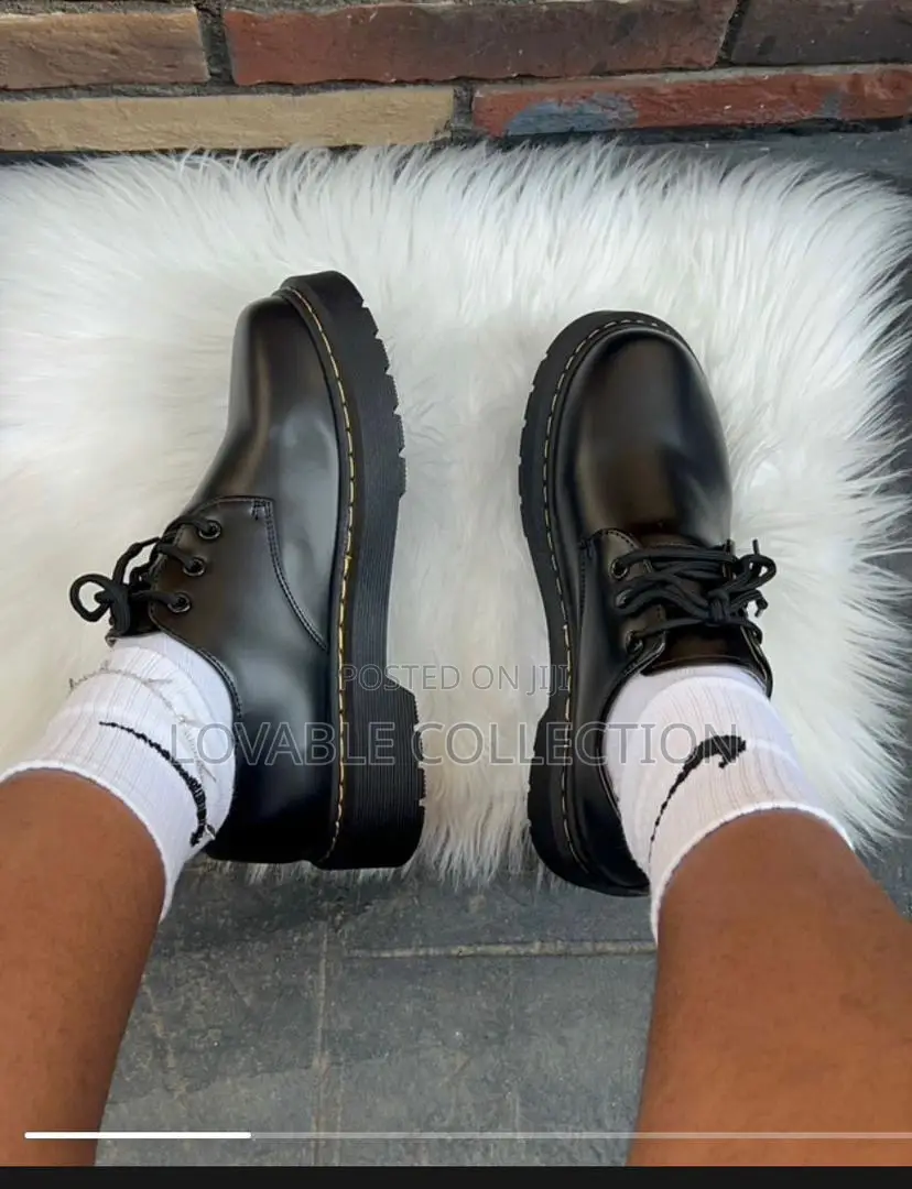 Dr. Martens 1461 Smooth Leather 3-Eye Oxford Shoes — Black
