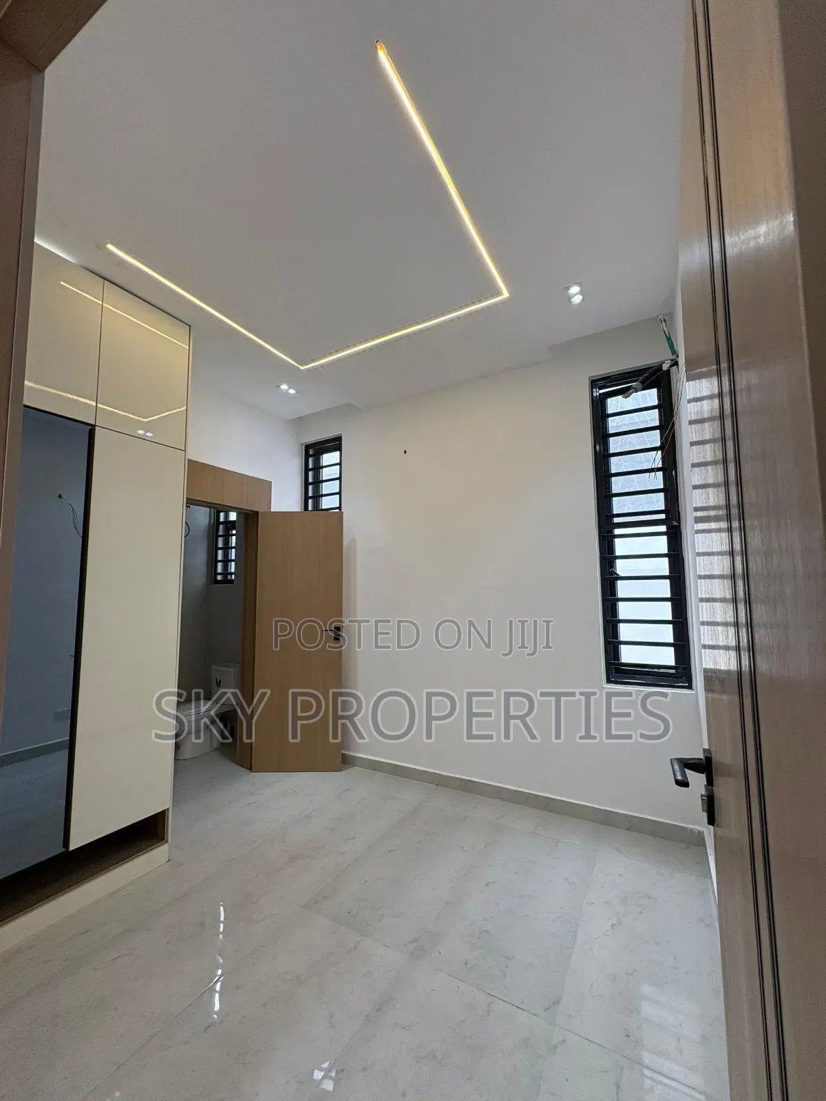 4bdrm Duplex in Admiralty, Lekki Phase 1 for rent