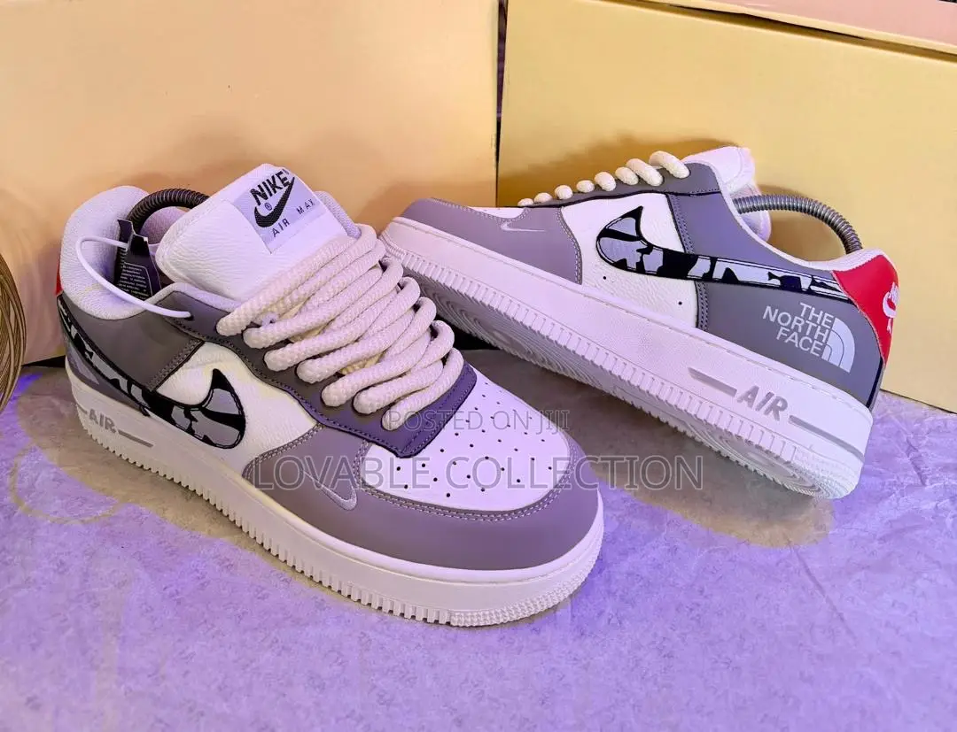 Custom Air Force 1 Low "Streetwear Collective" Edition