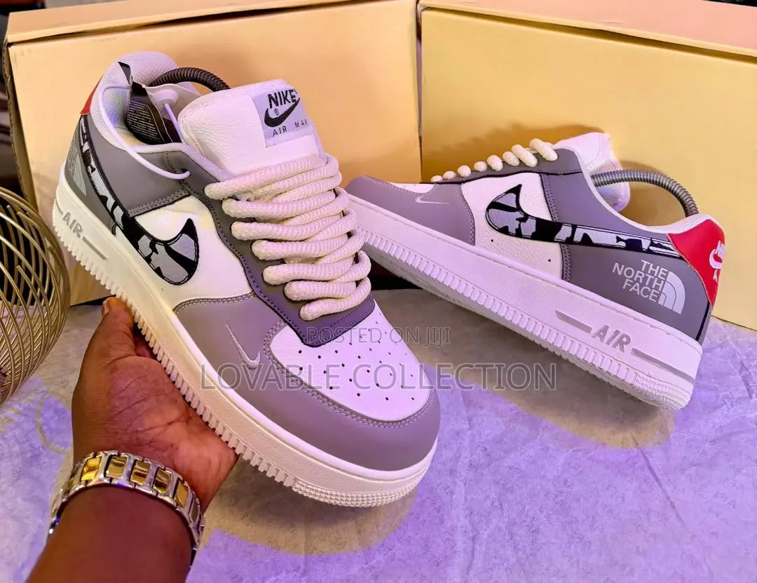 Custom Air Force 1 Low "Streetwear Collective" Edition