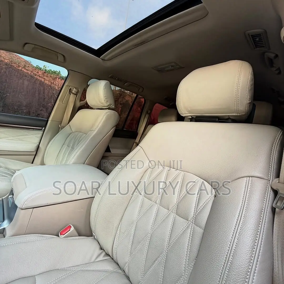 Toyota Land Cruiser 5.7 V8 GXR 2020 Black