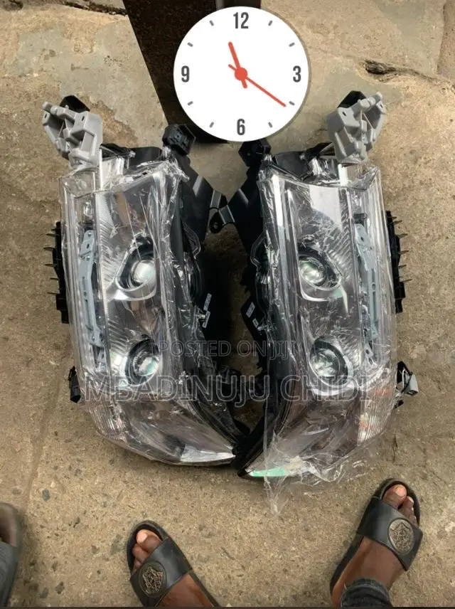 Head Light Land Cruiser 2018