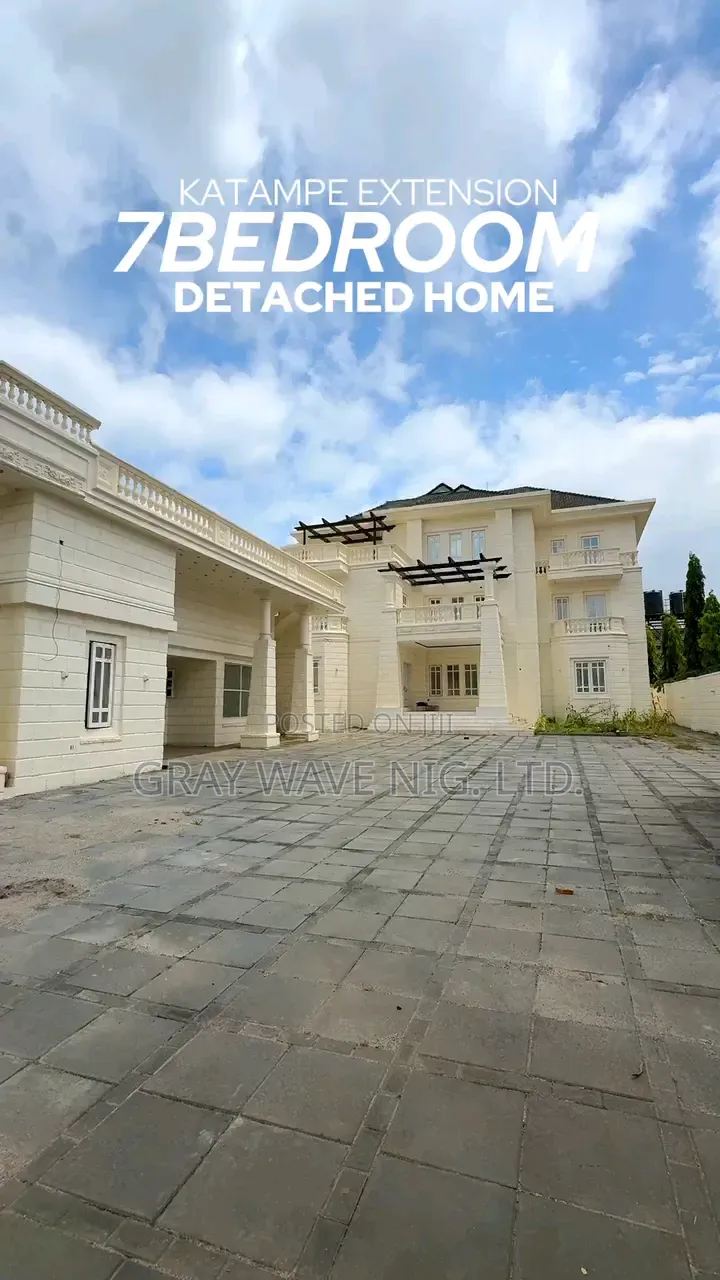 7bdrm Mansion in Guzape District for sale