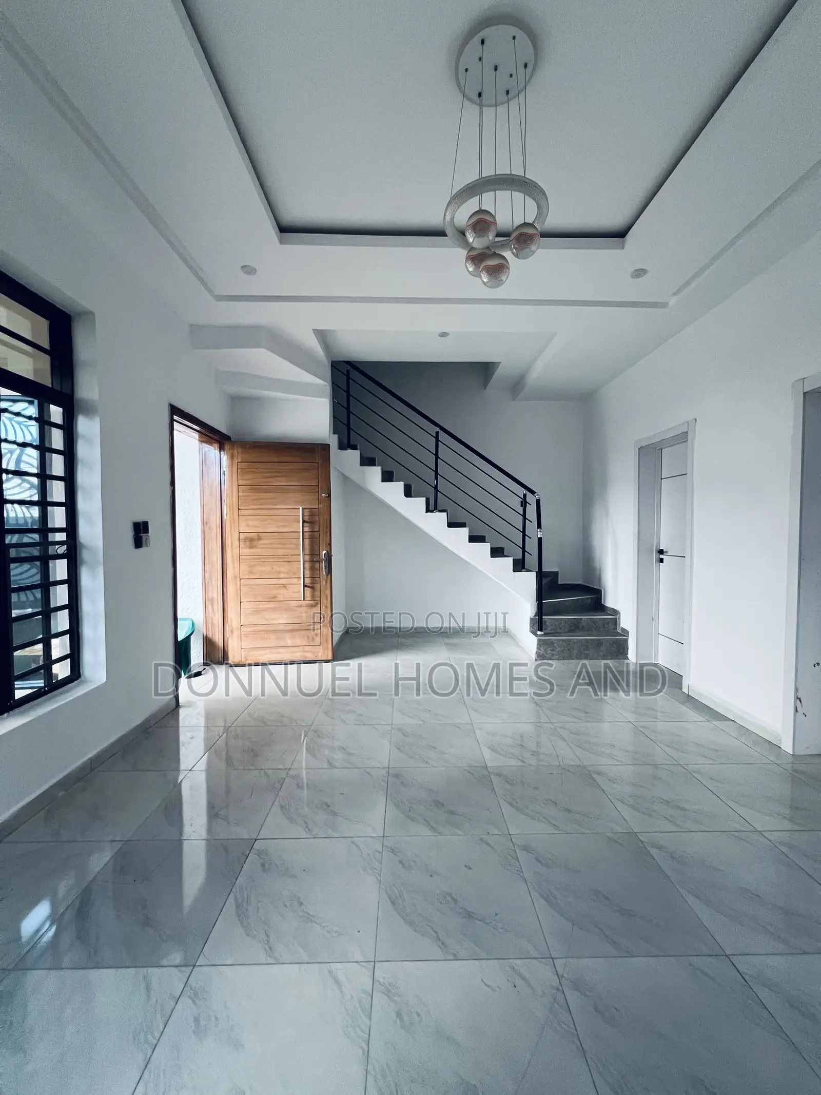 4bdrm Townhouse / Terrace in Ikota for rent