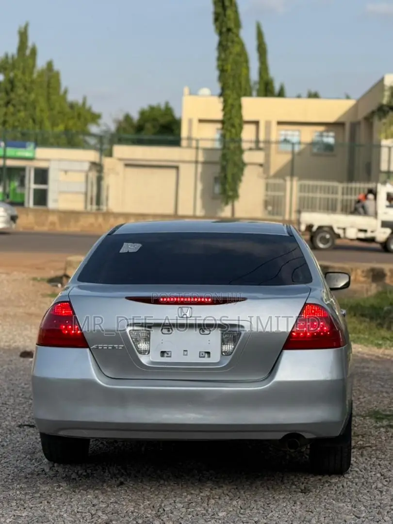 Honda Accord 2007 Silver