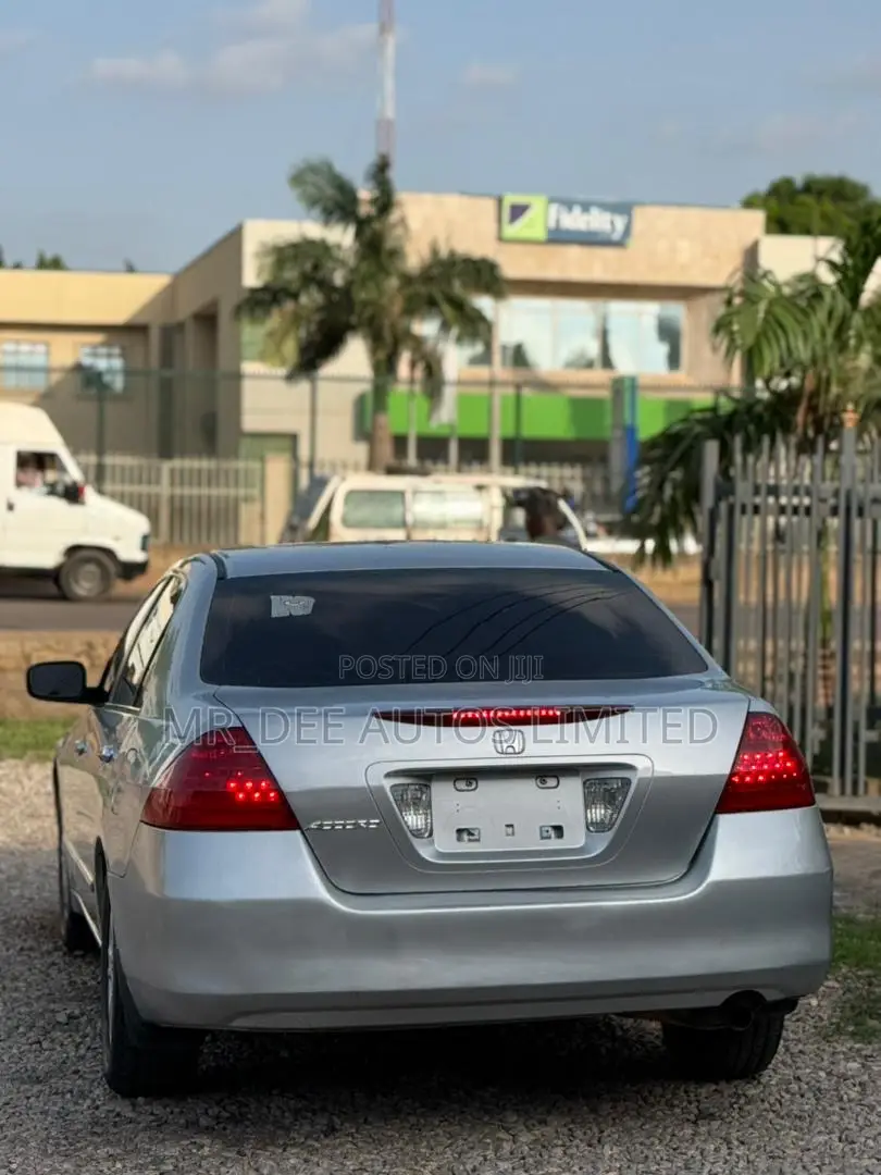 Honda Accord 2007 Silver