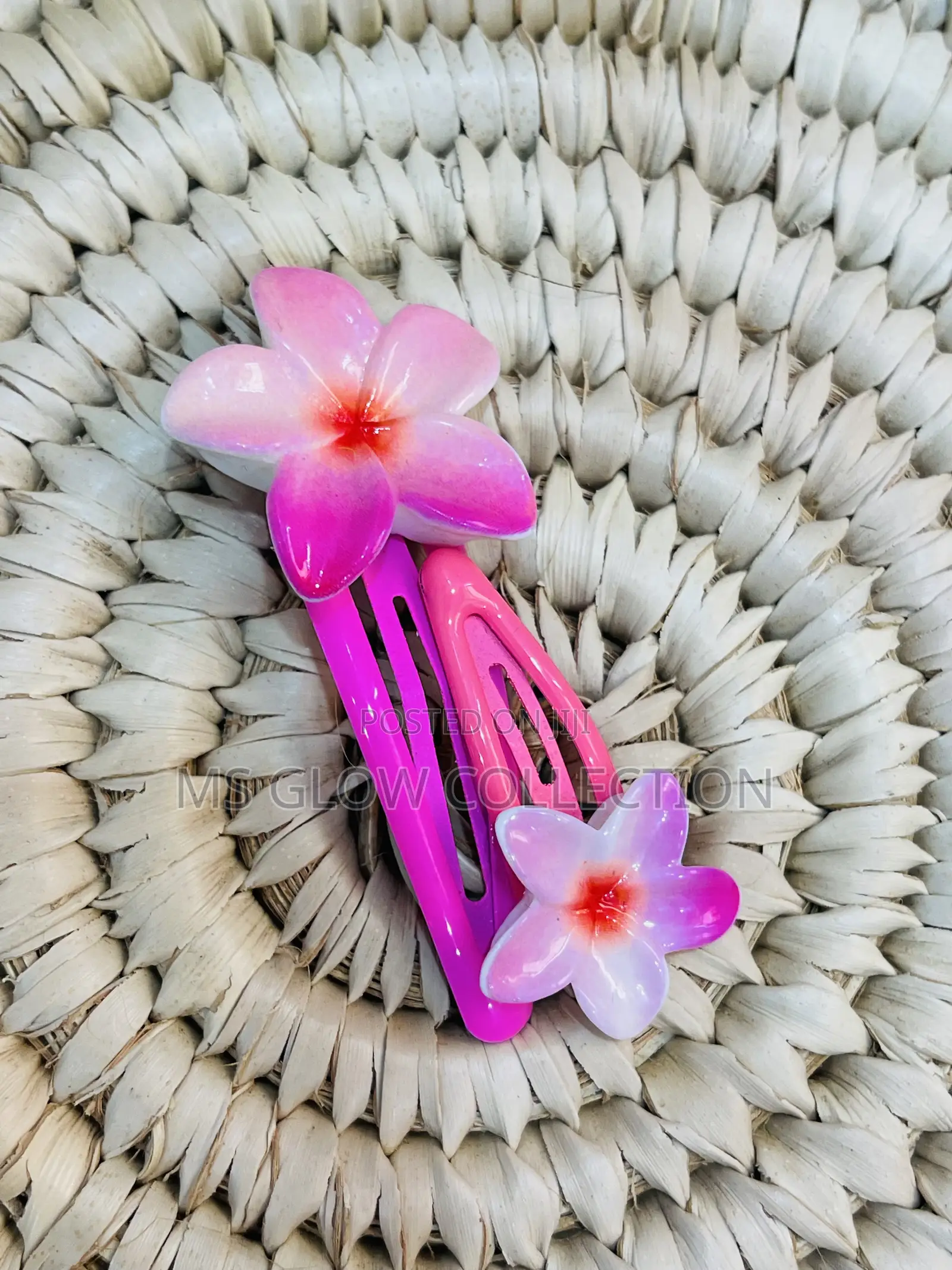 12pcs Multicoloured Hair Clips