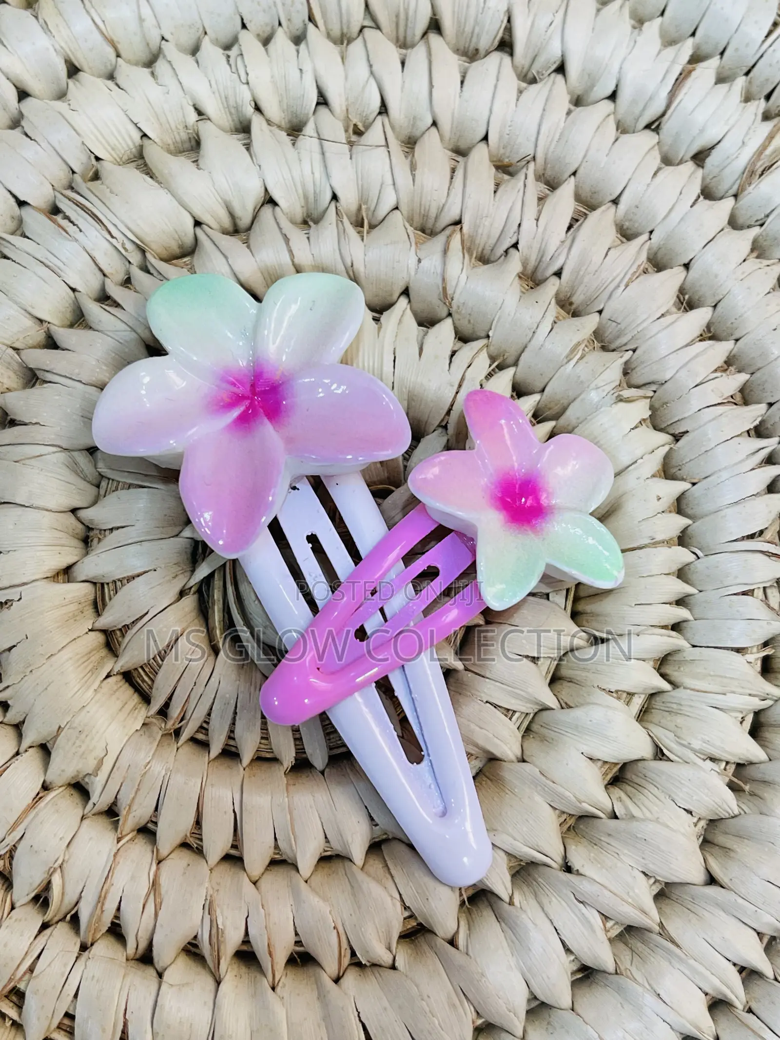 12pcs Multicoloured Hair Clips