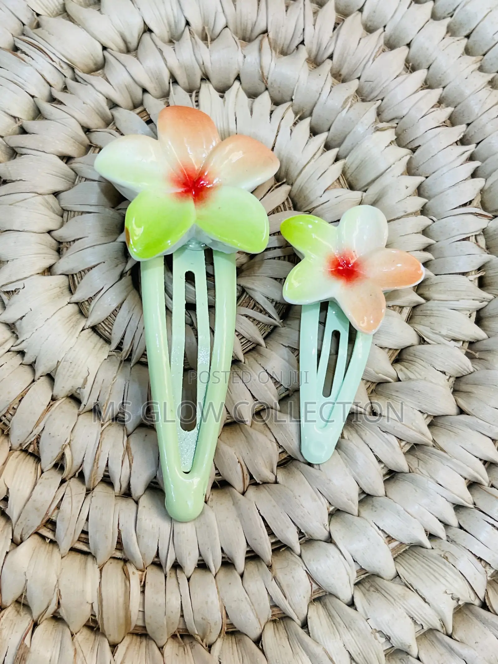 12pcs Multicoloured Hair Clips
